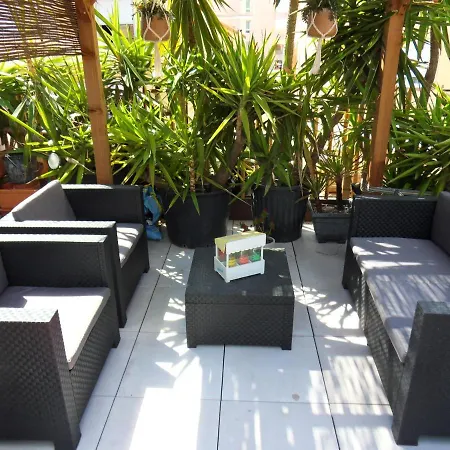 Apartment Belle Maison De 121 M2 A 2 Mn De La Avec Jacuzzi *